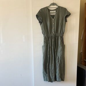notPERFECTLINEN Forest Green Reine Dress